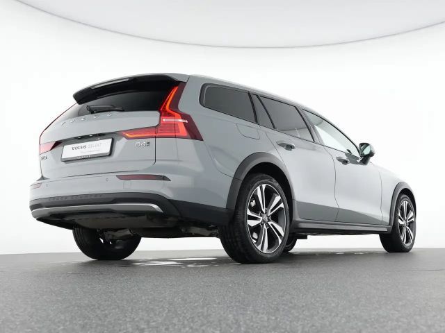 Volvo V60 AWD Plus