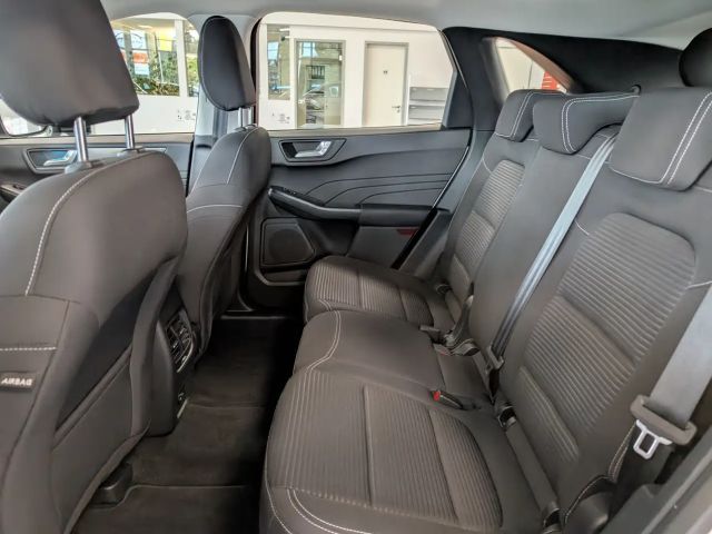 Ford Kuga AWD Hybrid Titanium