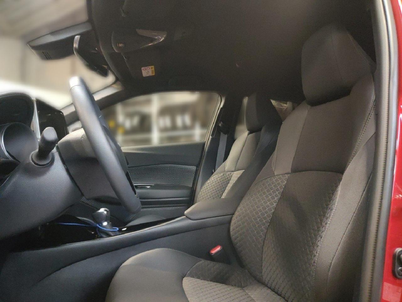 Toyota C-HR 5-deurs Bi-Tone Team D