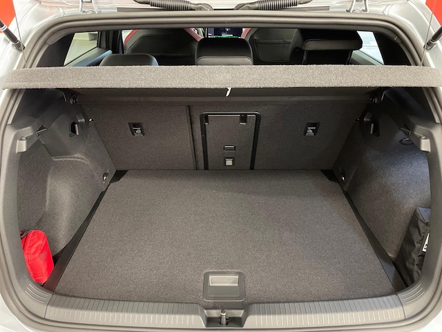 Volkswagen Golf 2.0 TSI Golf VIII