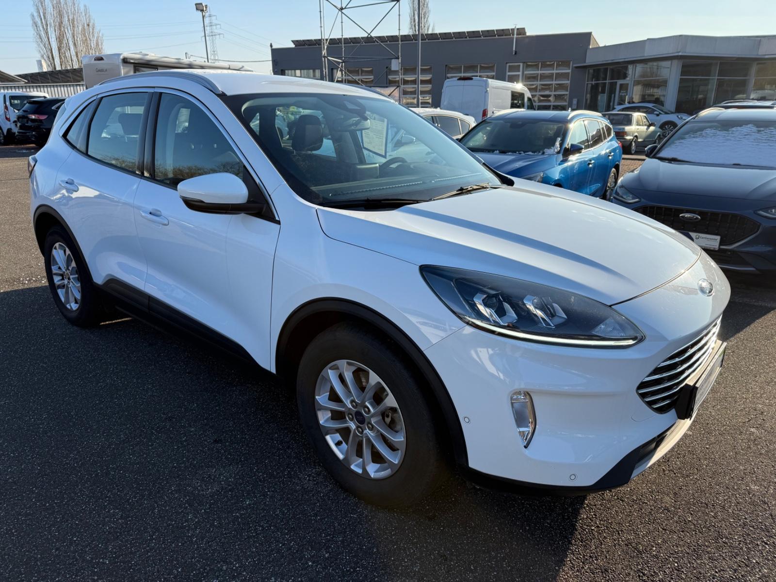 Ford Kuga Hybrid Plug in Hybrid Titanium