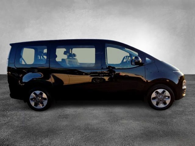 Hyundai Staria Trend