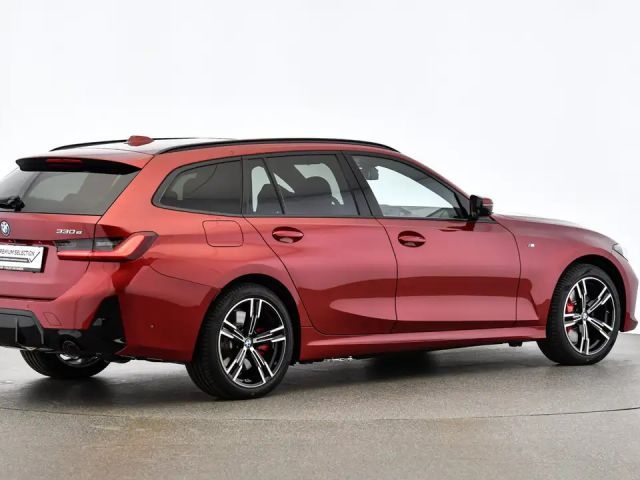 BMW 330 330e xDrive
