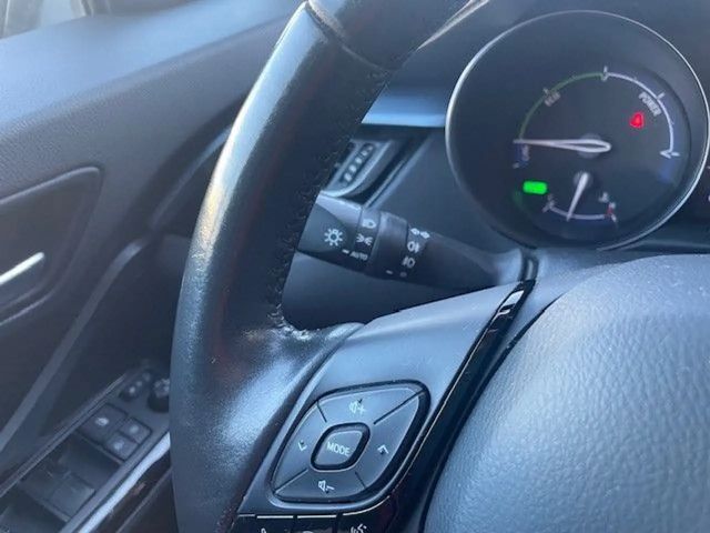 Toyota C-HR Hybride Team D