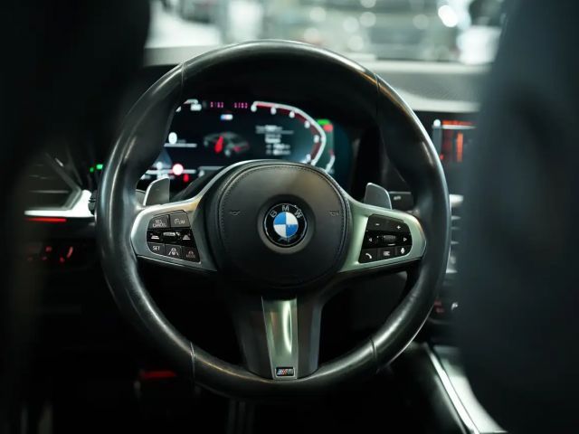 BMW 330 330d M-Sport Sedan