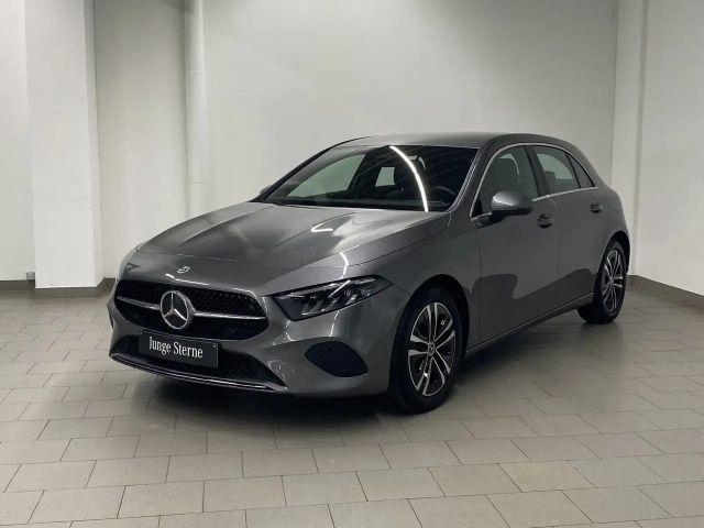 Mercedes-Benz A 200 Progressive