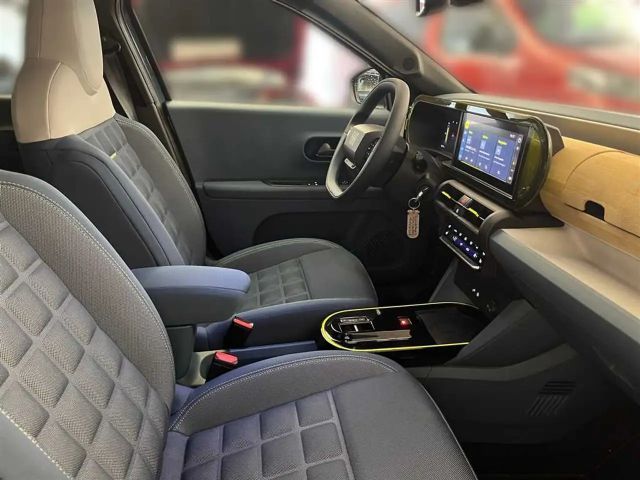 Fiat Grande Panda E La Prima