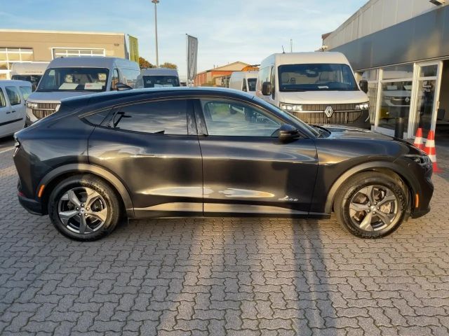 Ford Mustang Mach-E Standard range