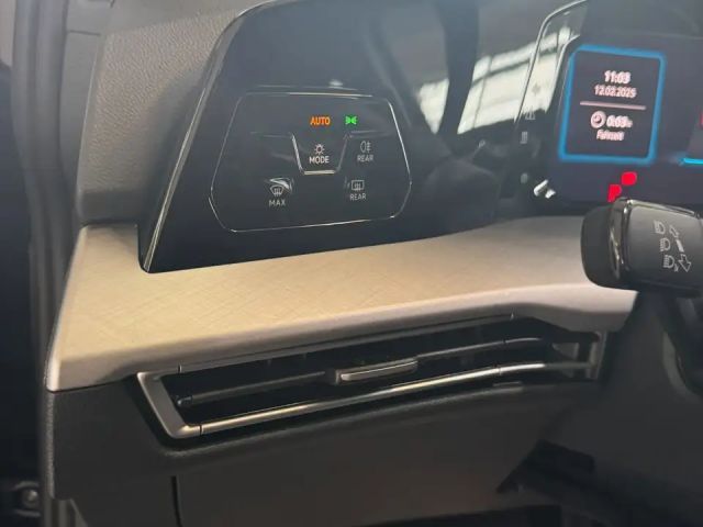 Volkswagen Golf 1.5 eTSI Golf VIII Life