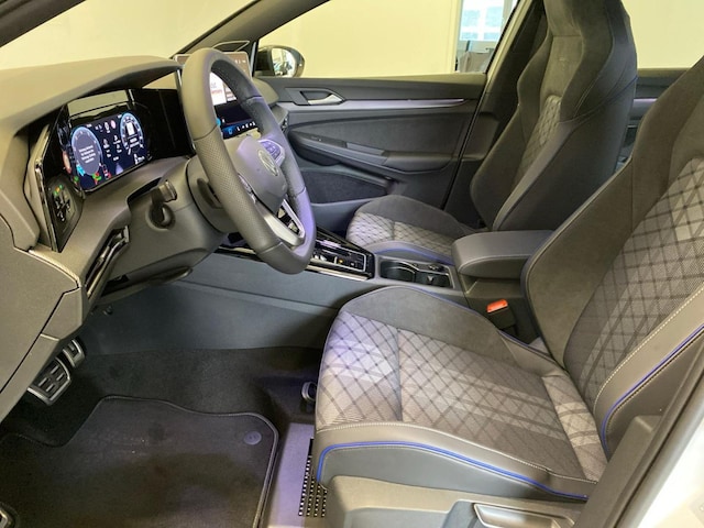 Volkswagen Golf 1.5 eTSI DSG R-Line Style