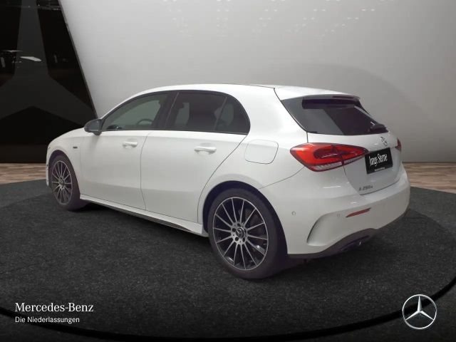 Mercedes-Benz A 250 A 250 e AMG Line