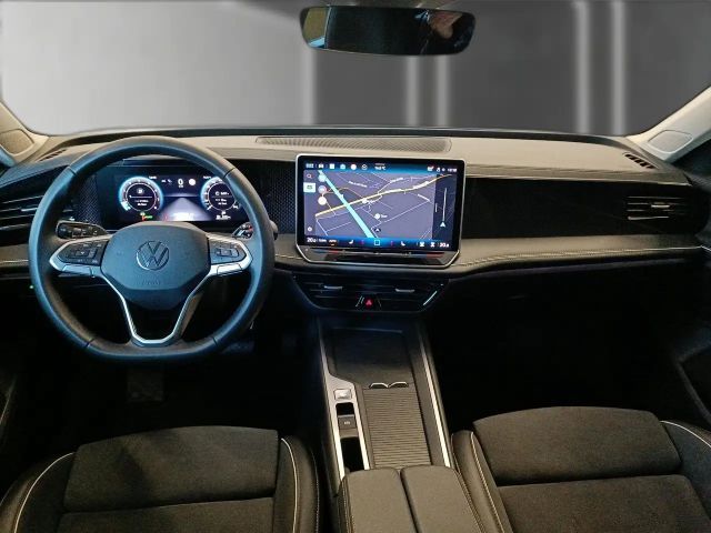 Volkswagen Passat 1.5 eTSI Business DSG