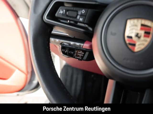 Porsche 992 4 Carrera Coupé