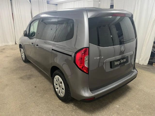 Mercedes-Benz T 180 T 180 d 7Gtr RfKam MBUX Totwi  CarPlay