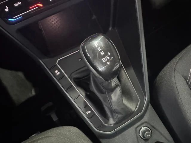 Volkswagen Taigo 1.0 TSI DSG R-Line