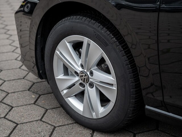 Volkswagen Golf 1.5 eTSI Golf VIII