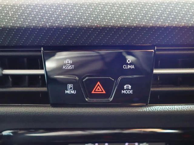 Volkswagen Golf DSG Golf VIII R-Line Variant