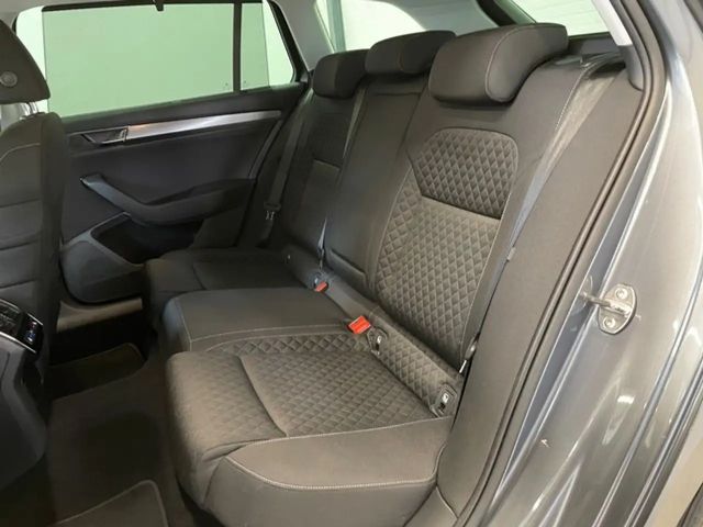 Skoda Superb 2.0 TDI Ambition Combi