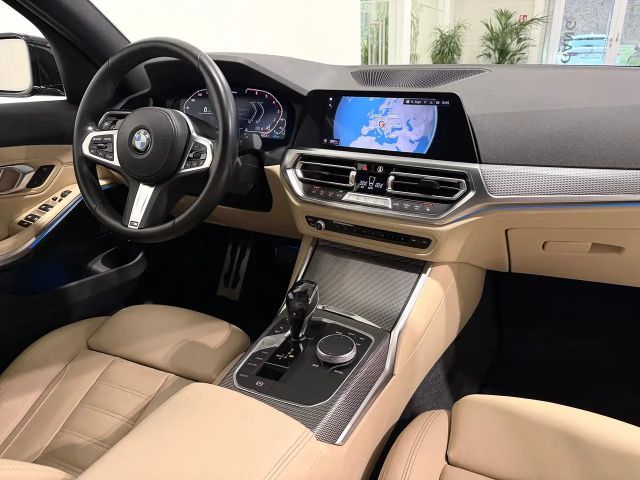 BMW 330 330e M-Sport Sedan xDrive