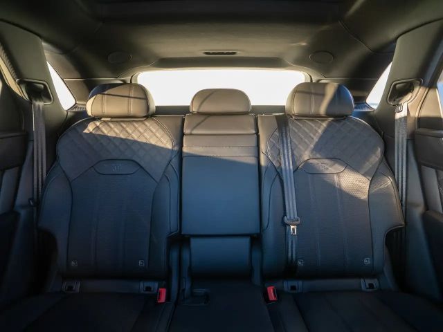 Bentley Bentayga V8