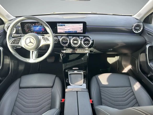 Mercedes-Benz A 180 Hatchback