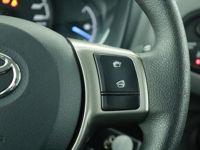 Toyota Yaris 1.0 VVT-i Comfort Hatchback