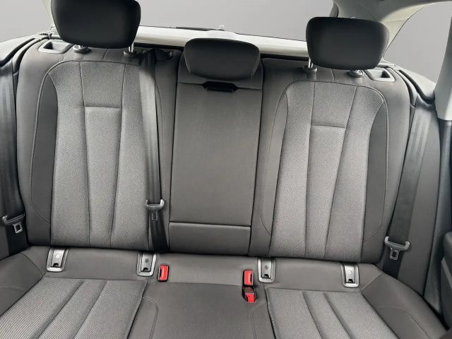 Audi A4 30 TDI Avant