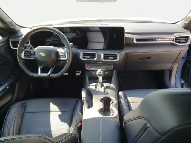 Ford Mustang Fastback GT 5.0 V8