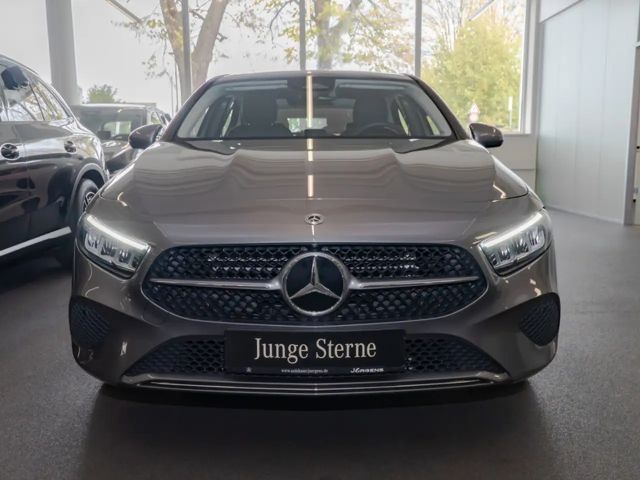 Mercedes-Benz A 180 Progressive