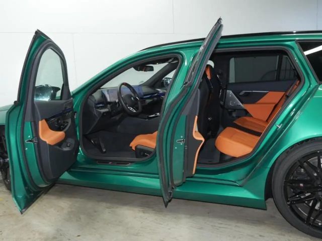 BMW M5 HYBRID - BOWERS & WILKINS - HAAK - ACC