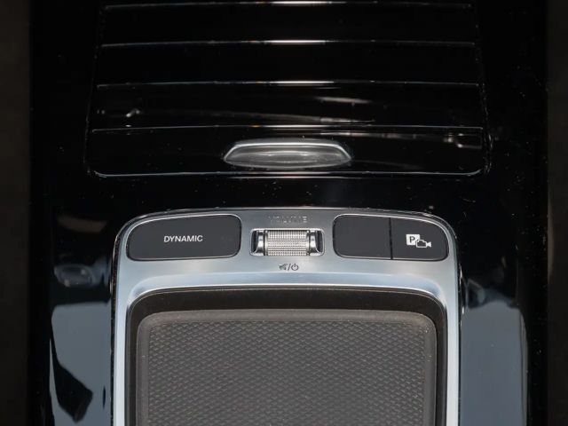 Mercedes-Benz A 200 A 200 d