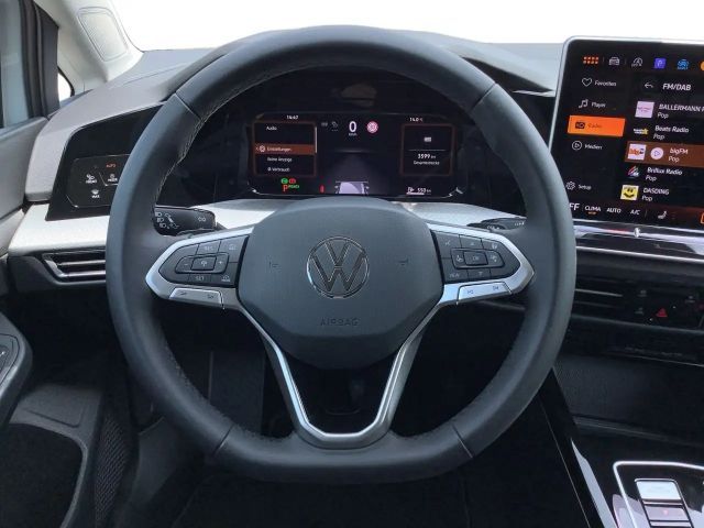 Volkswagen Golf 1.5 eTSI DSG Style Variant