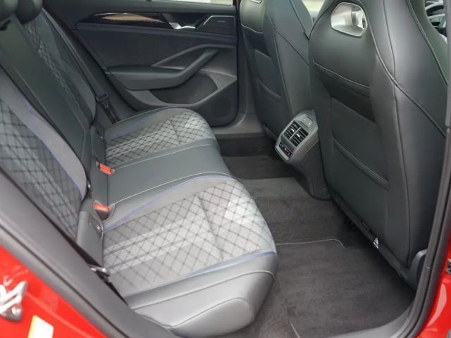 Volkswagen Passat 2.0 TDI R-Line Variant