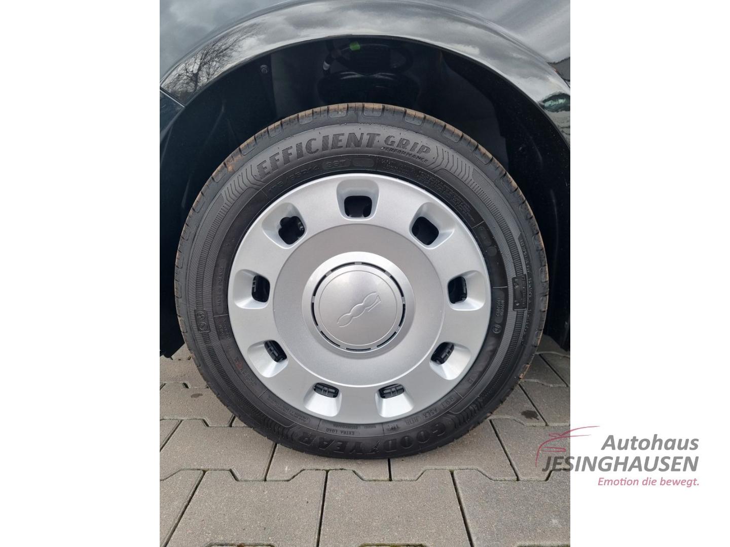 Fiat 500 Mild-Hybrid Hatchback TÜV NEU CARPL NAVI PDC