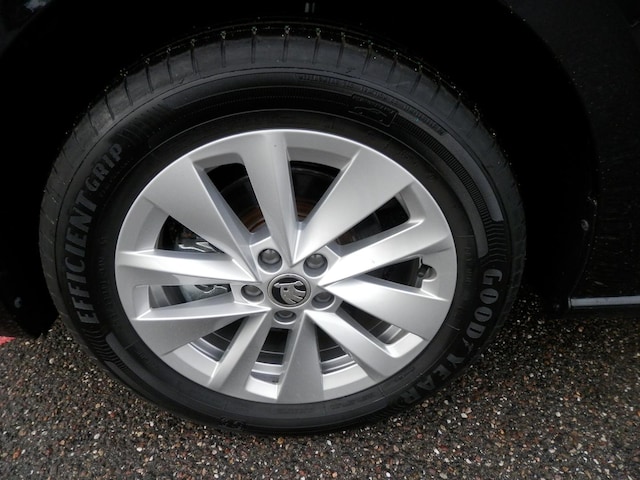 Skoda Scala DSG+CONNECT+SHZ+GRA