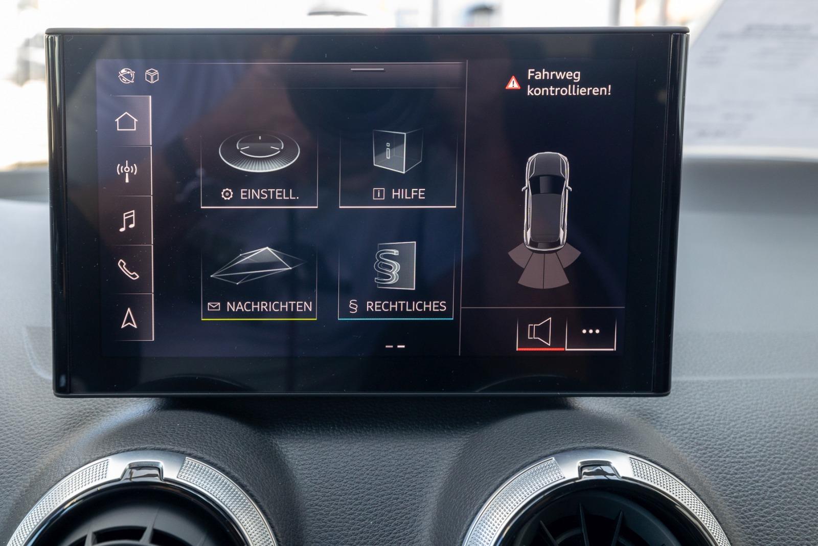 Audi Q2 30 TFSI S-Line