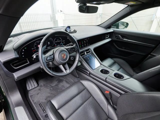 Porsche Taycan 4 Cross Turismo