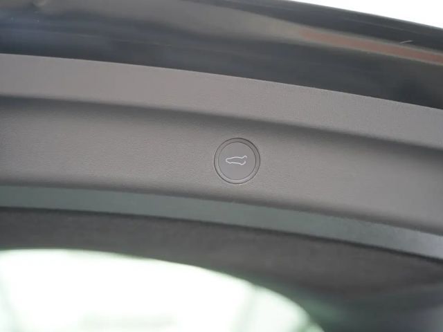 Tesla Model Y AWD Long Range