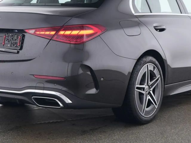 Mercedes-Benz C 220 AMG Line C 220 d Sedan