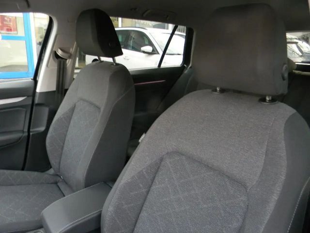 Volkswagen Golf DSG Golf VIII Life Variant