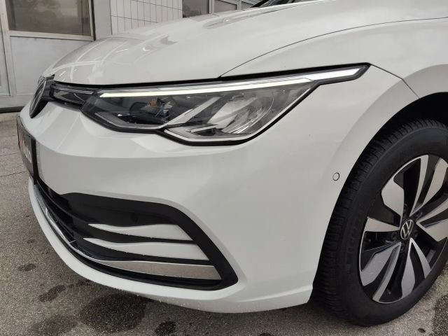 Volkswagen Golf DSG Life Variant