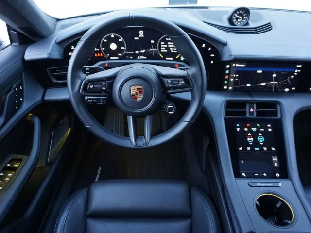 Porsche Taycan Sport Turismo Turbo