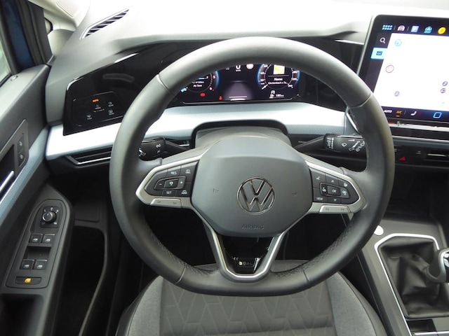 Volkswagen Golf Life Variant