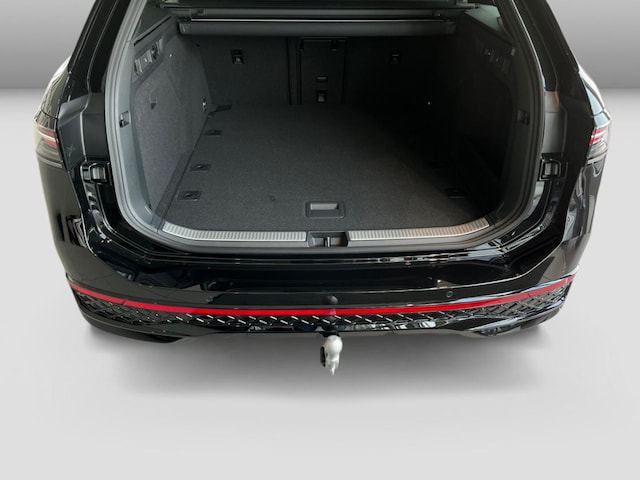 Volkswagen Passat PASSAT "R-LINE" 8-FACH-BEREIFT STANDHEIZUNG AHK