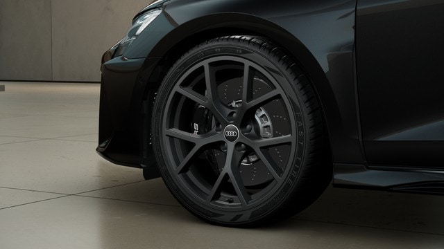 Audi RS3 Quattro S-Tronic Sedan