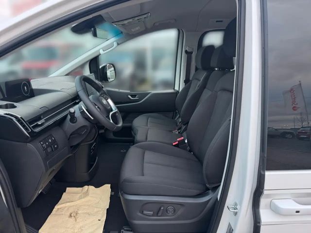 Hyundai Staria Trend