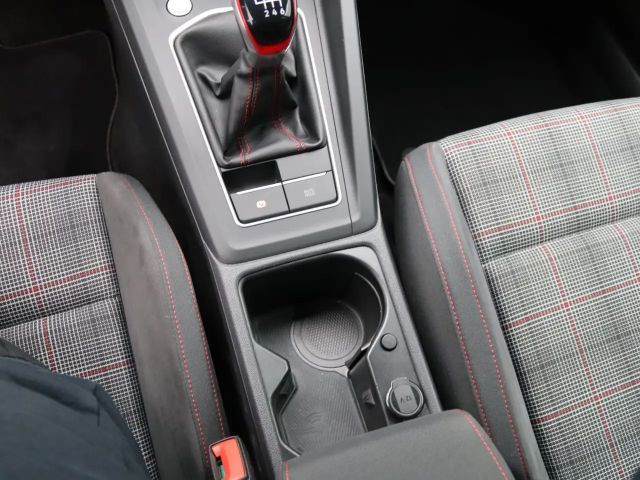 Volkswagen Golf 2.0 TSI GTI