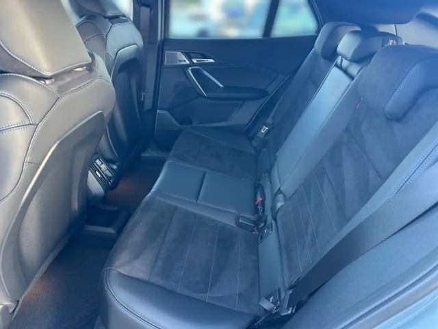 BMW iX2 eDrive 20 U10