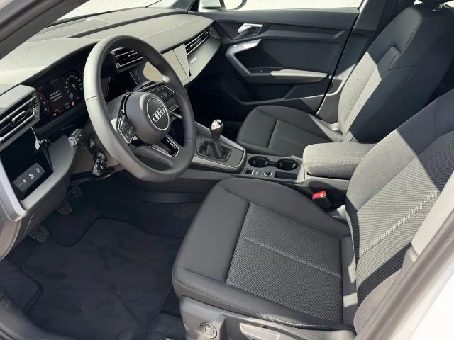 Audi A3 30 TFSI Sedan