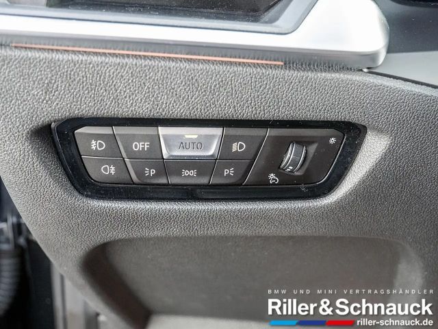 BMW 330 330d M-Sport Sedan